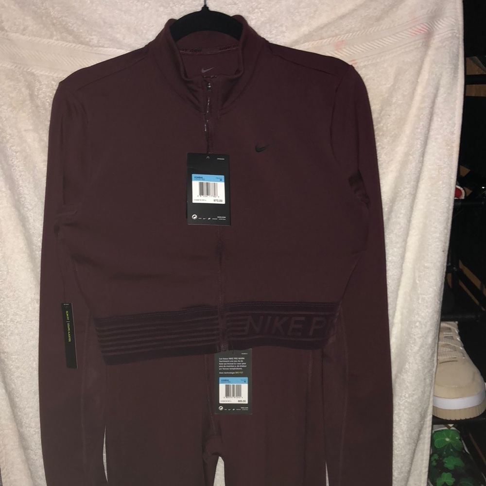 NIKE PRO SLIM FIT WOMEN WORKOUT GEAR. DRI-FIT Technology. Burgundy Size Medium.